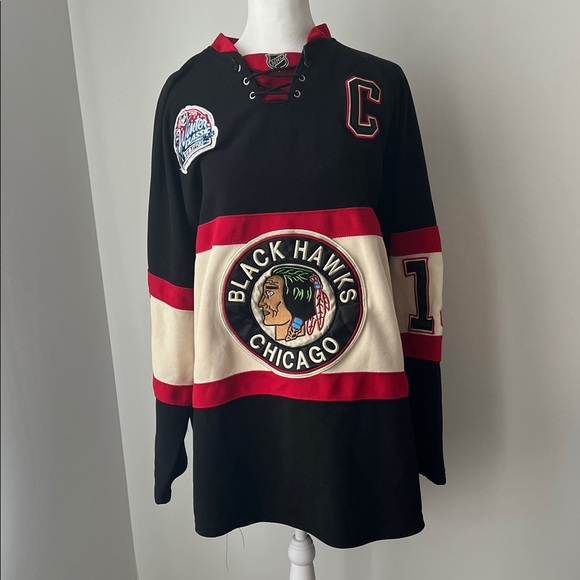 Reebok NHL Other - Vintage Chicago Blackhawks Men's Black and Red Jonathan Toews Jersey Size 50